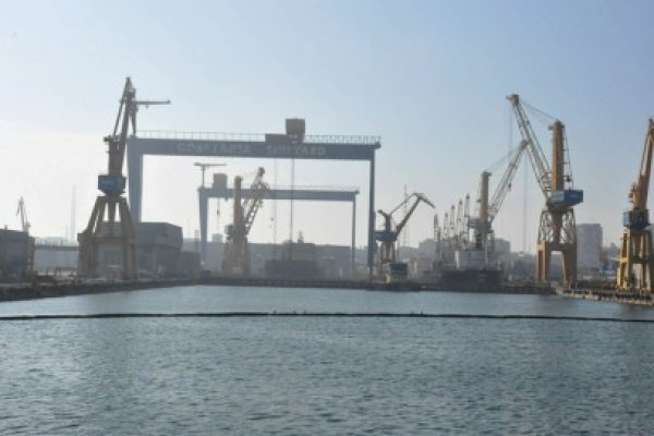 Portul Rotterdam, model de urmat pentru Constanţa
